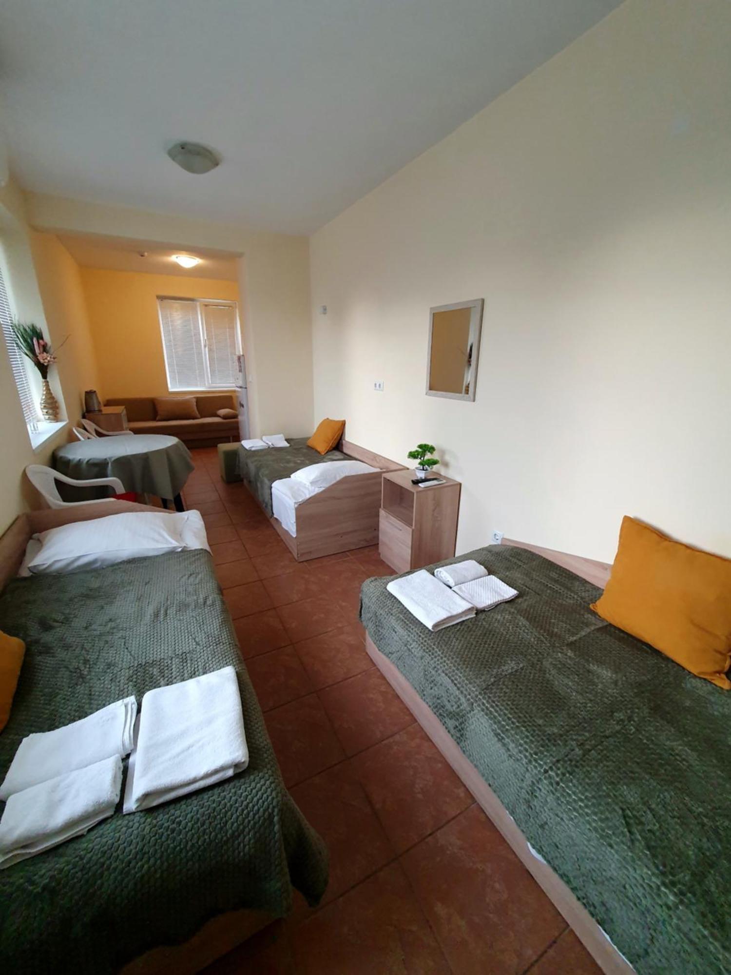 Viriks Hotel Burgas City Eksteriør billede